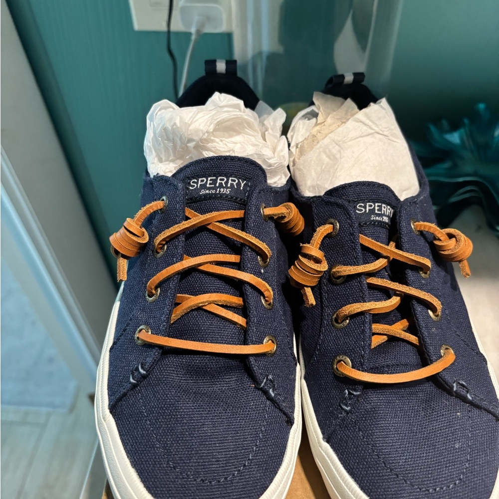 Sperry Crest Vibe Linen Navy Sneakers